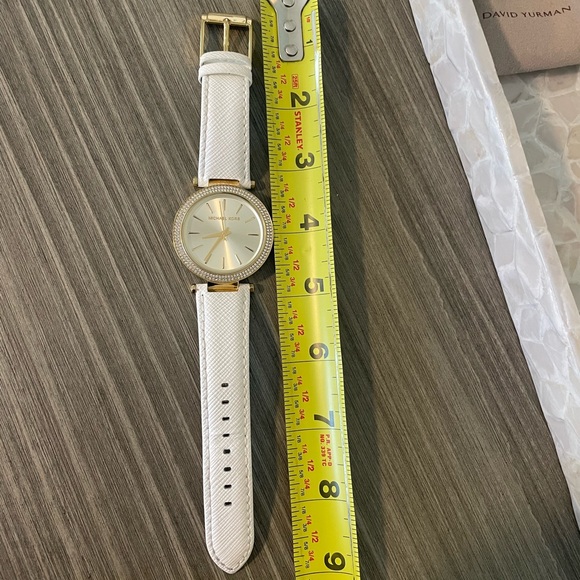 Michael Kors Gold Watch Leather Strap - Picture 3 of 8